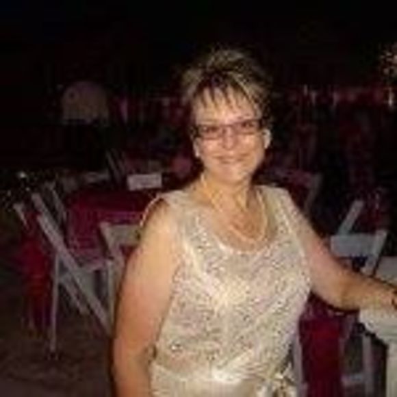 Meet your Posher, Joanne - Picture 1 of 1